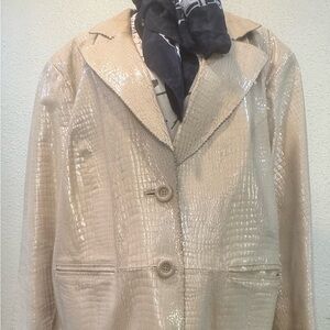 Elegant Beige Textured Women's Blazer
